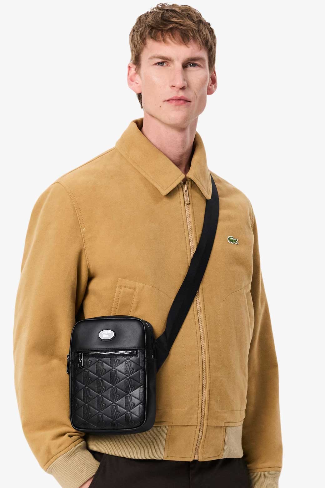 Bolso Lacoste Vertical Camara Monograma Negro
