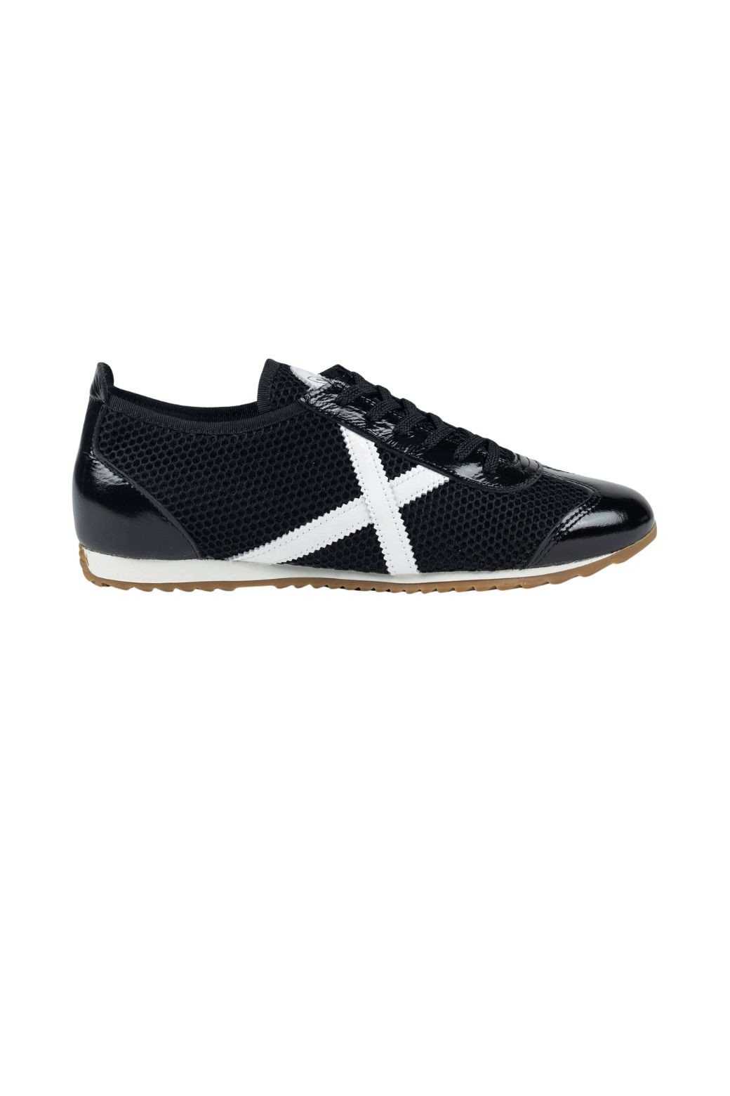 Zapatillas Munich Osaka 584 Negras