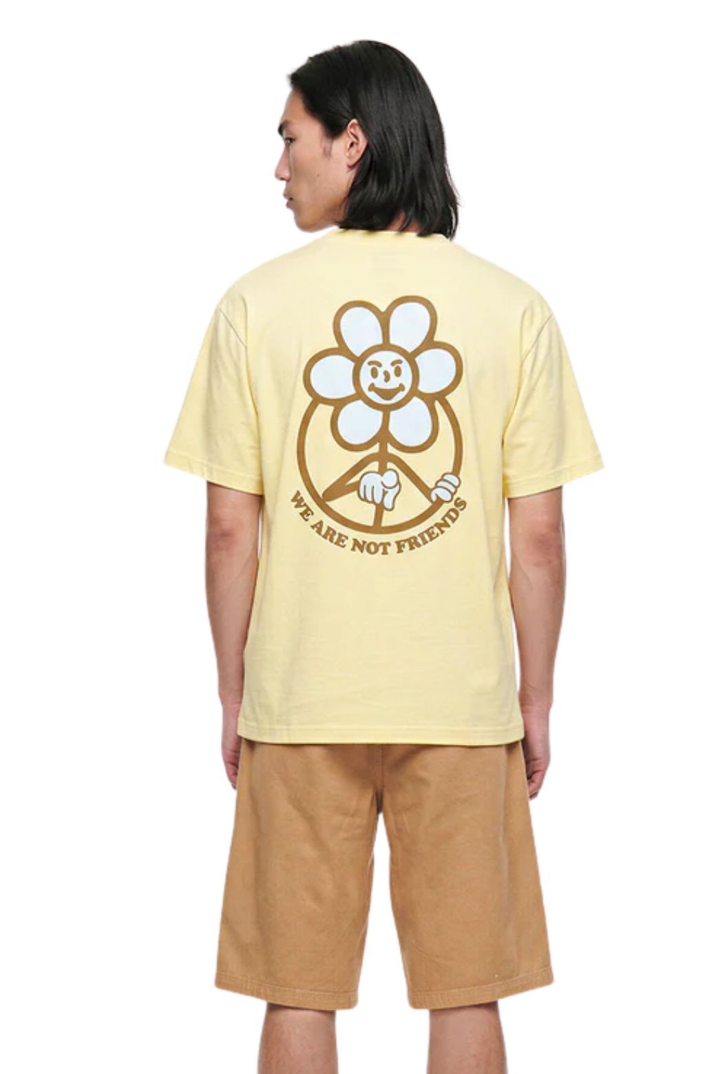 Camiseta We Are Not Friends Butter Daisy Amarilla