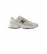 Zapatillas New Balance 740 6KY Beige y Negra
