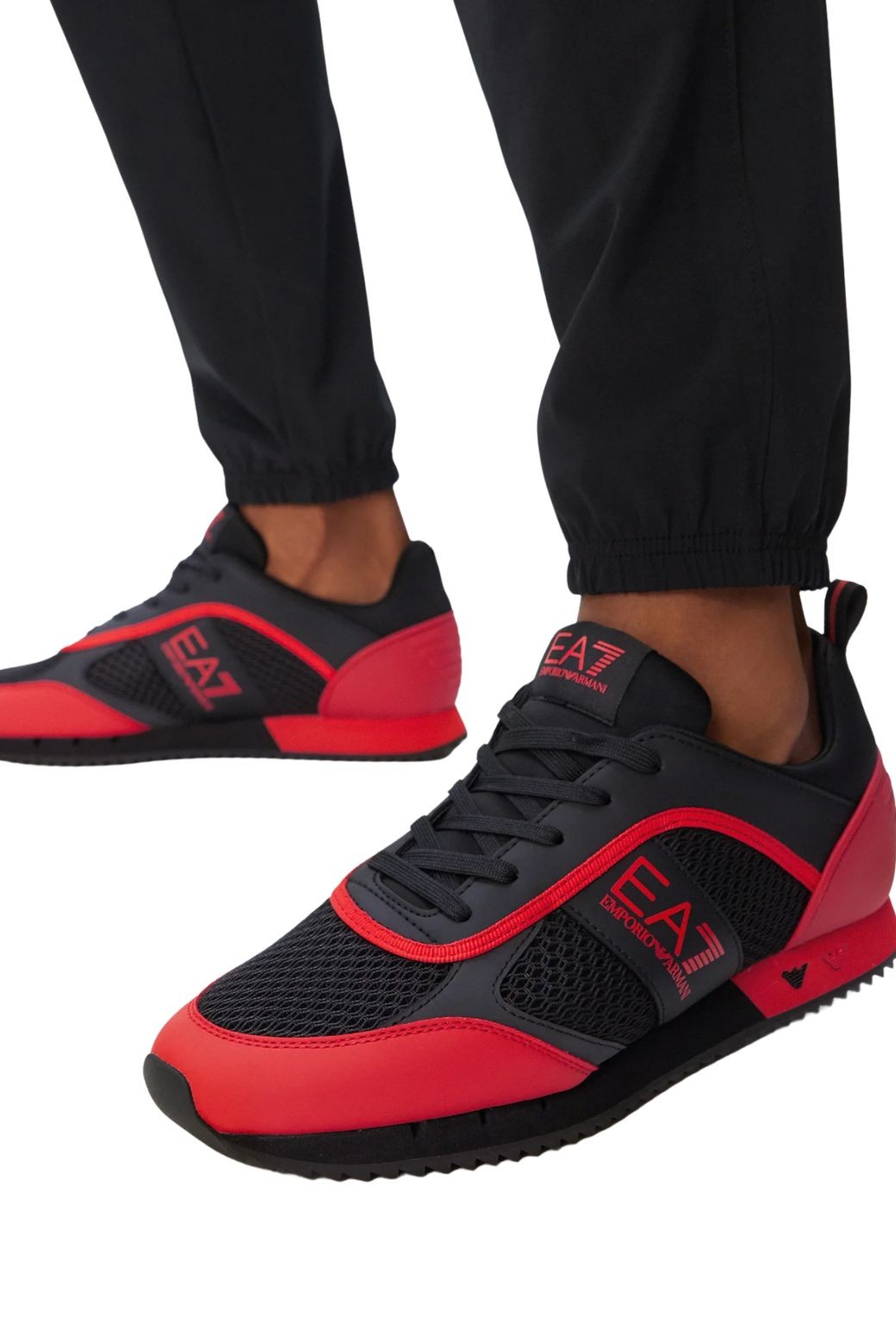 Zapatillas EA7 Emporio Armani Trainer Negra y Roja